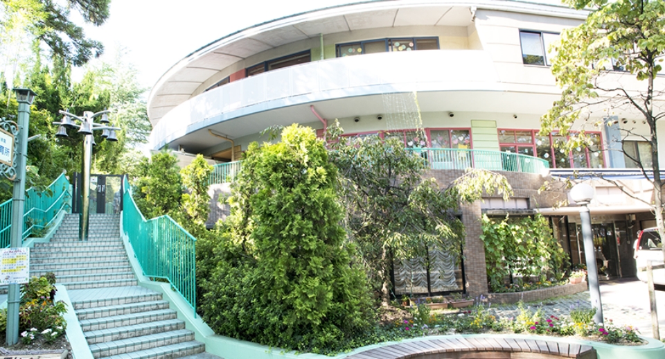 社会福祉法人聖徳園　香里敬愛保育所